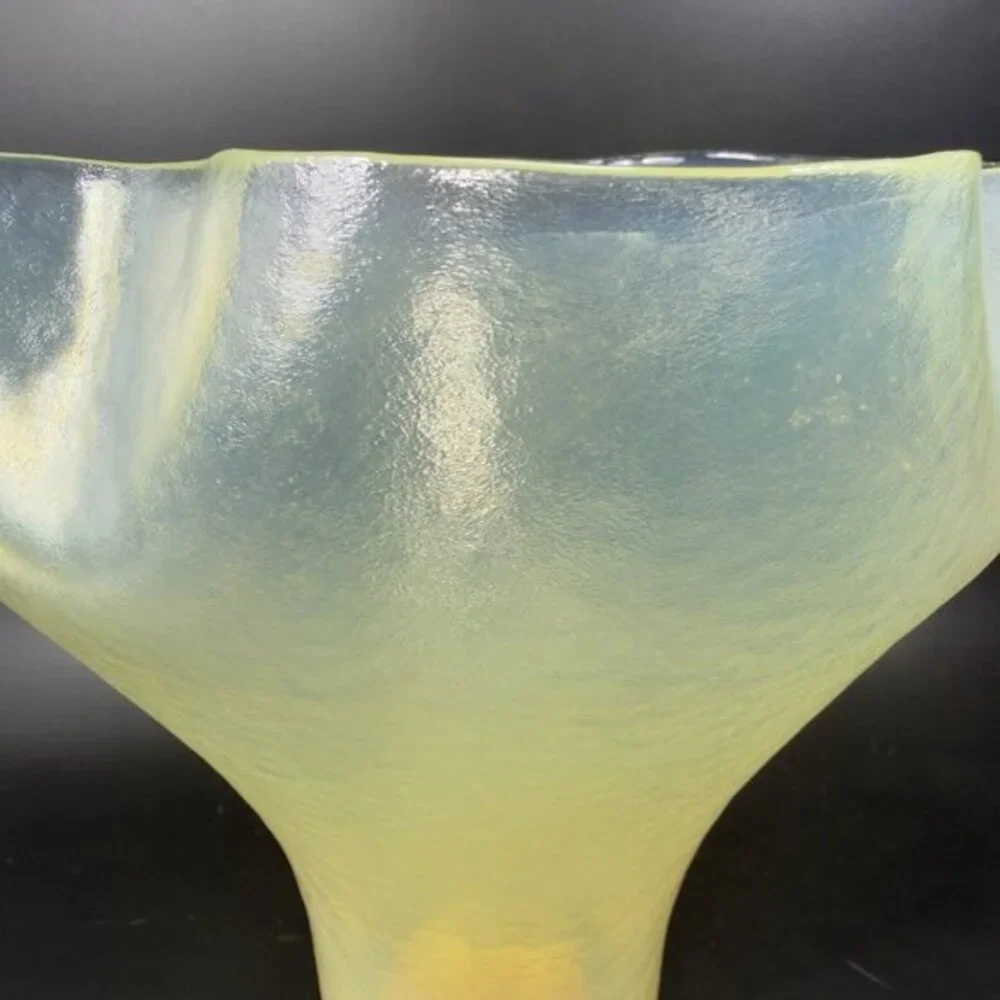 Murano Glass Vase Vessel Yellow Opalescent Venetian Italian Glass New W Tag‎ 9in